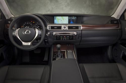 Lexus GS 350 (2015) - picture 9 of 17