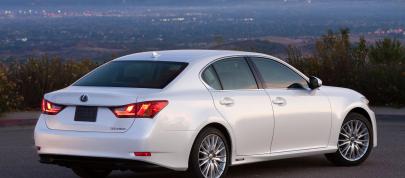 Lexus GS 450h (2015) - picture 7 of 20