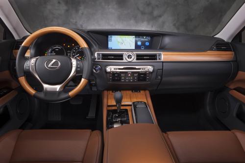 Lexus GS 450h (2015) - picture 16 of 20