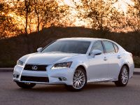 Lexus GS 450h (2015) - picture 1 of 20