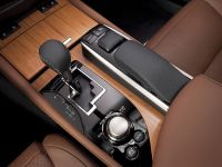 Lexus GS 450h (2015) - picture 18 of 20