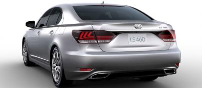 Lexus LS (2015) - picture 4 of 31