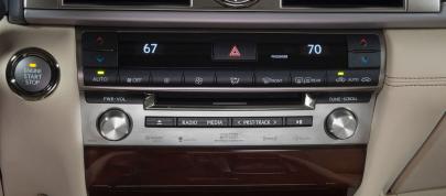 Lexus LS (2015) - picture 12 of 31