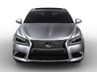 Lexus LS (2015) - picture 1 of 31