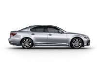 Lexus LS (2015) - picture 3 of 31