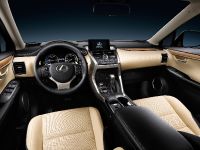 Lexus NX 300h (2015) - picture 4 of 5