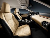 Lexus NX 300h (2015) - picture 5 of 5