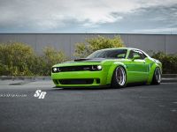 Liberty Walk Dodge Challenger Hellcat Green (2015) - picture 1 of 5