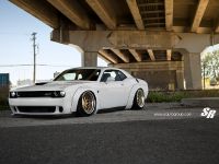 Liberty Walk Dodge Challenger Hellcat (2015) - picture 4 of 10