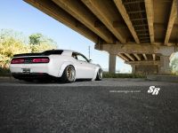 Liberty Walk Dodge Challenger Hellcat (2015) - picture 6 of 10