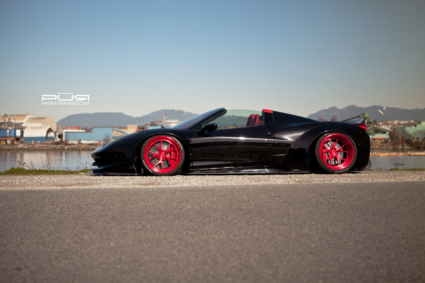 Liberty Walk Ferrari 458 Spider