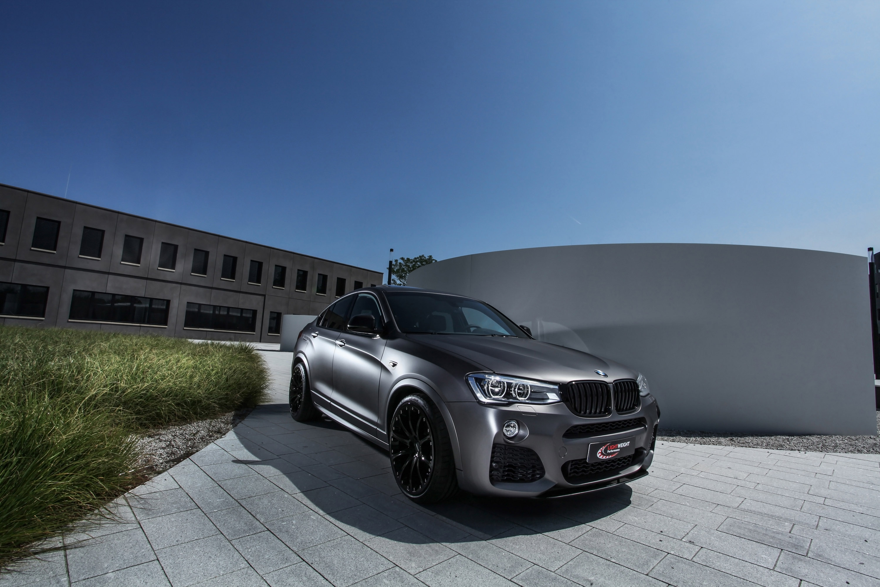 LIGHTWEIGHT BMW X4