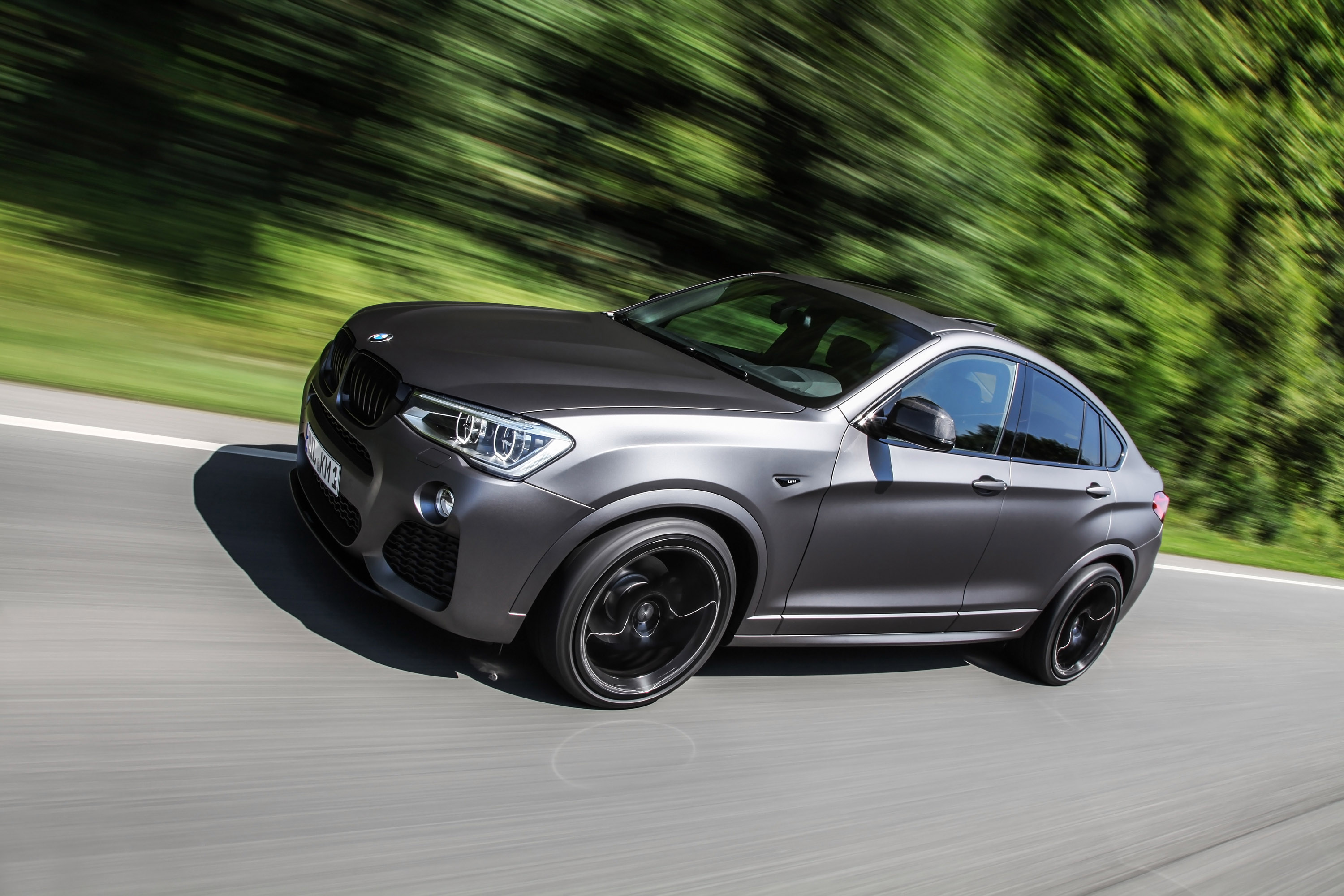 LIGHTWEIGHT BMW X4