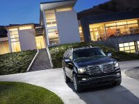 Lincoln Navigator (2015) - picture 2 of 14