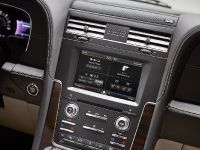 Lincoln Navigator (2015) - picture 10 of 14