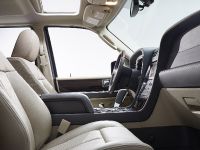 Lincoln Navigator (2015) - picture 11 of 14