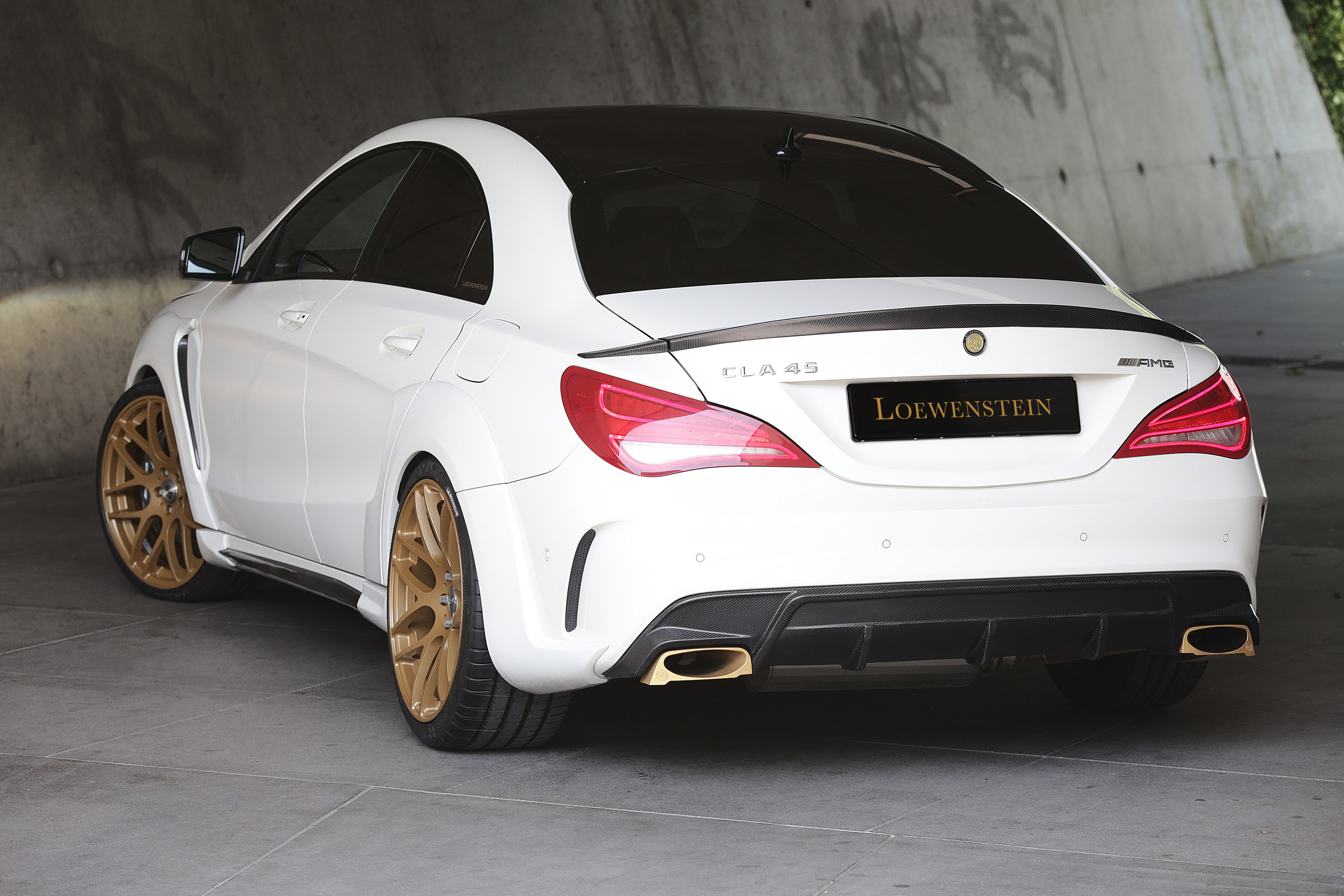 Loewenstein Mercedes-Benz CLA45 AMG