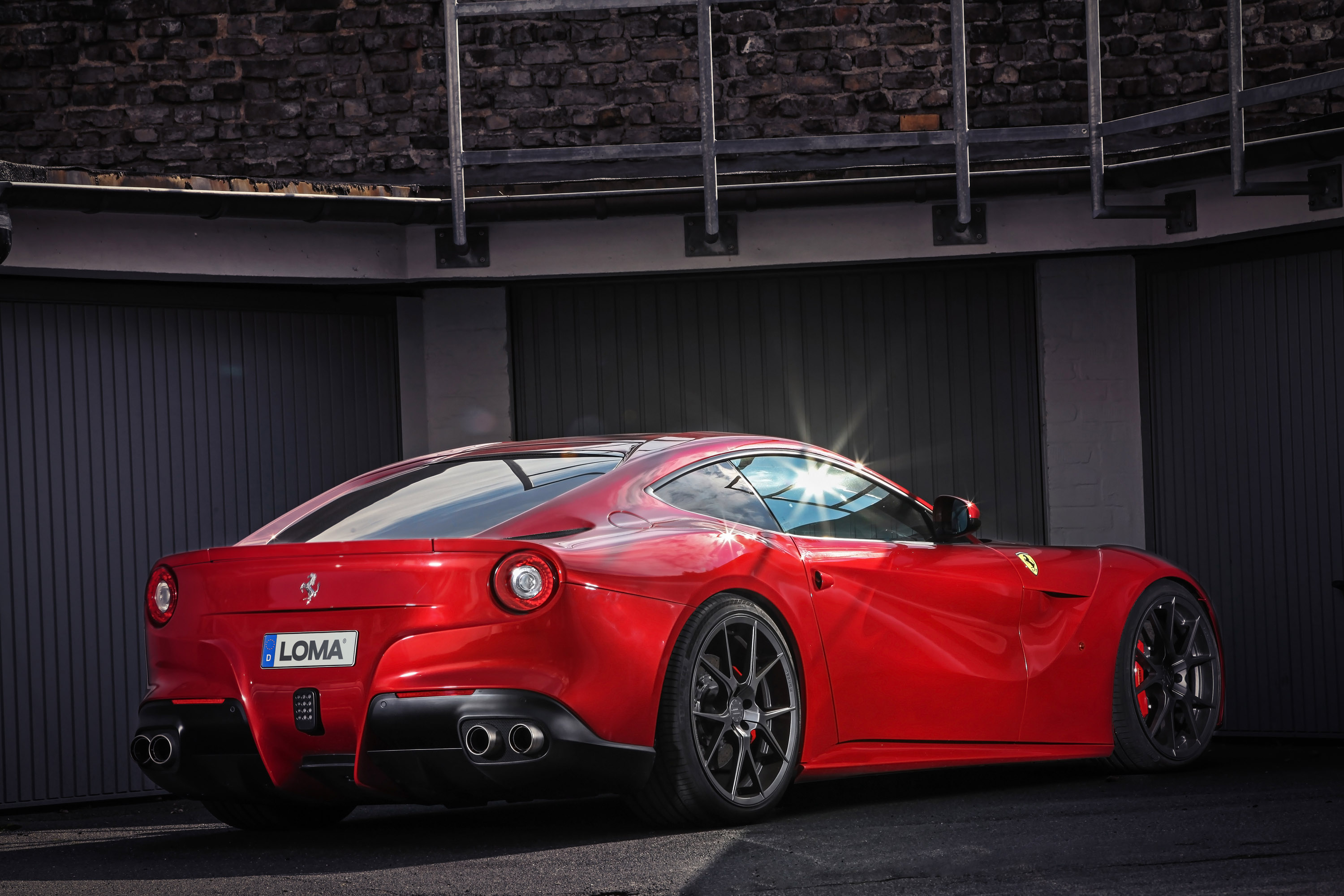 LOMA Ferrari F12 Berlinetta