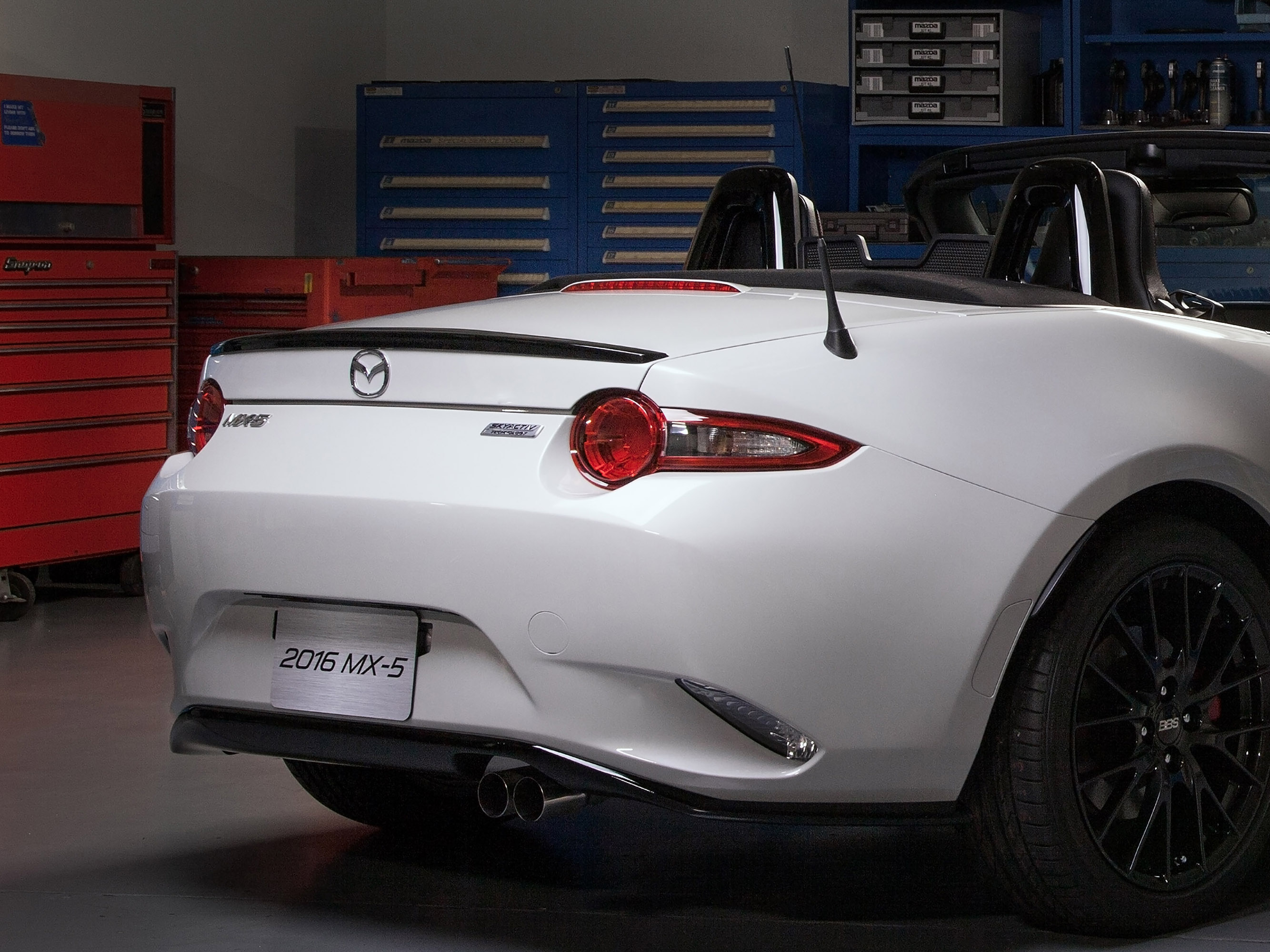 Mazda MX-5 Accessories Design Concept