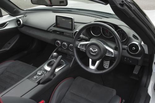 Mazda MX-5 Sport Recaro Limited Edition (2015) - picture 8 of 16