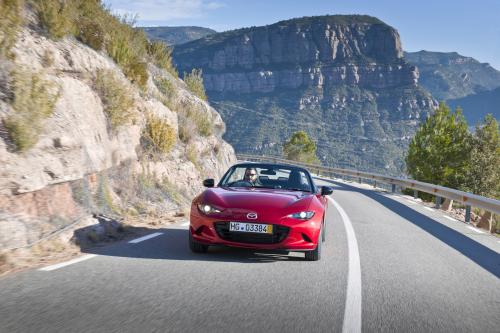 Mazda MX5 (2015) - picture 16 of 30