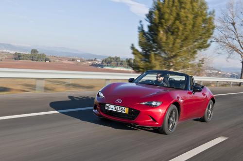 Mazda MX5 (2015) - picture 17 of 30