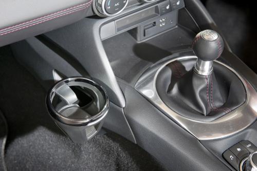 Mazda MX5 (2015) - picture 24 of 30