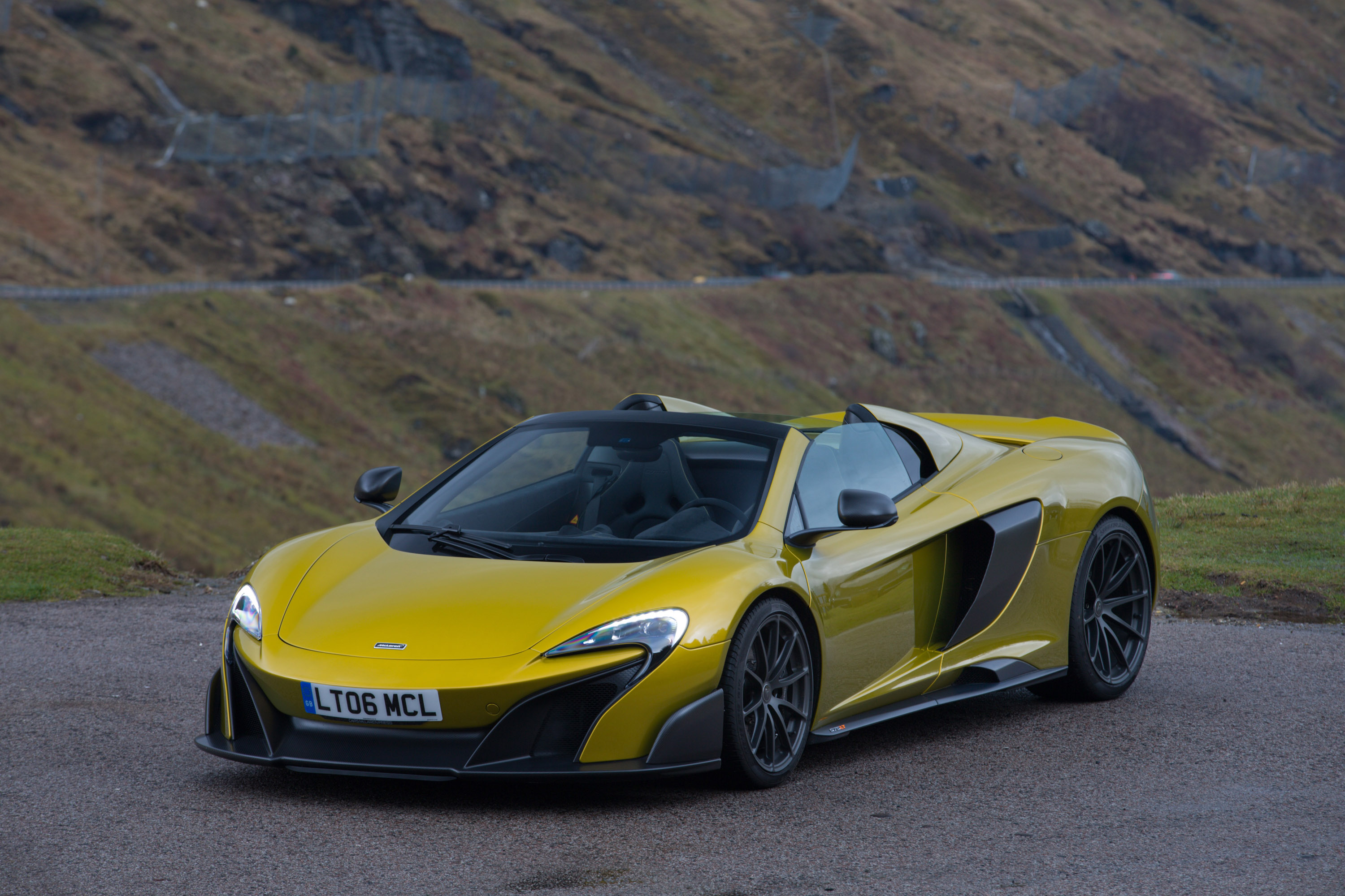 McLaren 675LT Spider