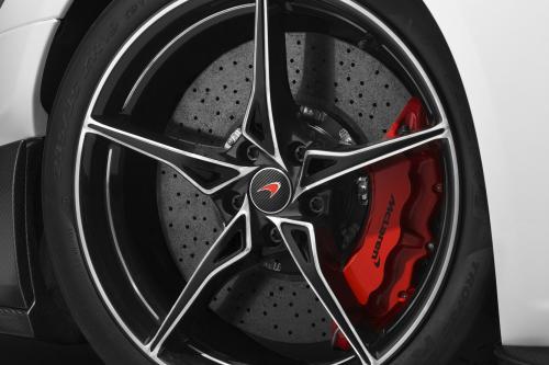 McLaren 675LT (2015) - picture 9 of 12