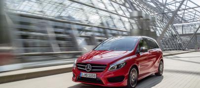 Mercedes-Benz B-Class (2015) - picture 7 of 14