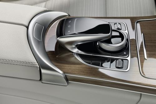 Mercedes Benz C-Class (2015) - picture 33 of 37