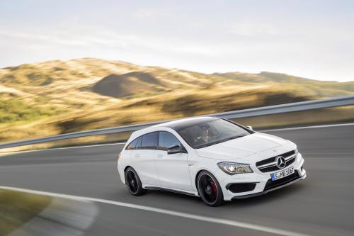 Mercedes-Benz CLA45 AMG Shooting Brake (2015) - picture 8 of 17