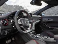Mercedes-Benz CLA45 AMG Shooting Brake (2015) - picture 13 of 17