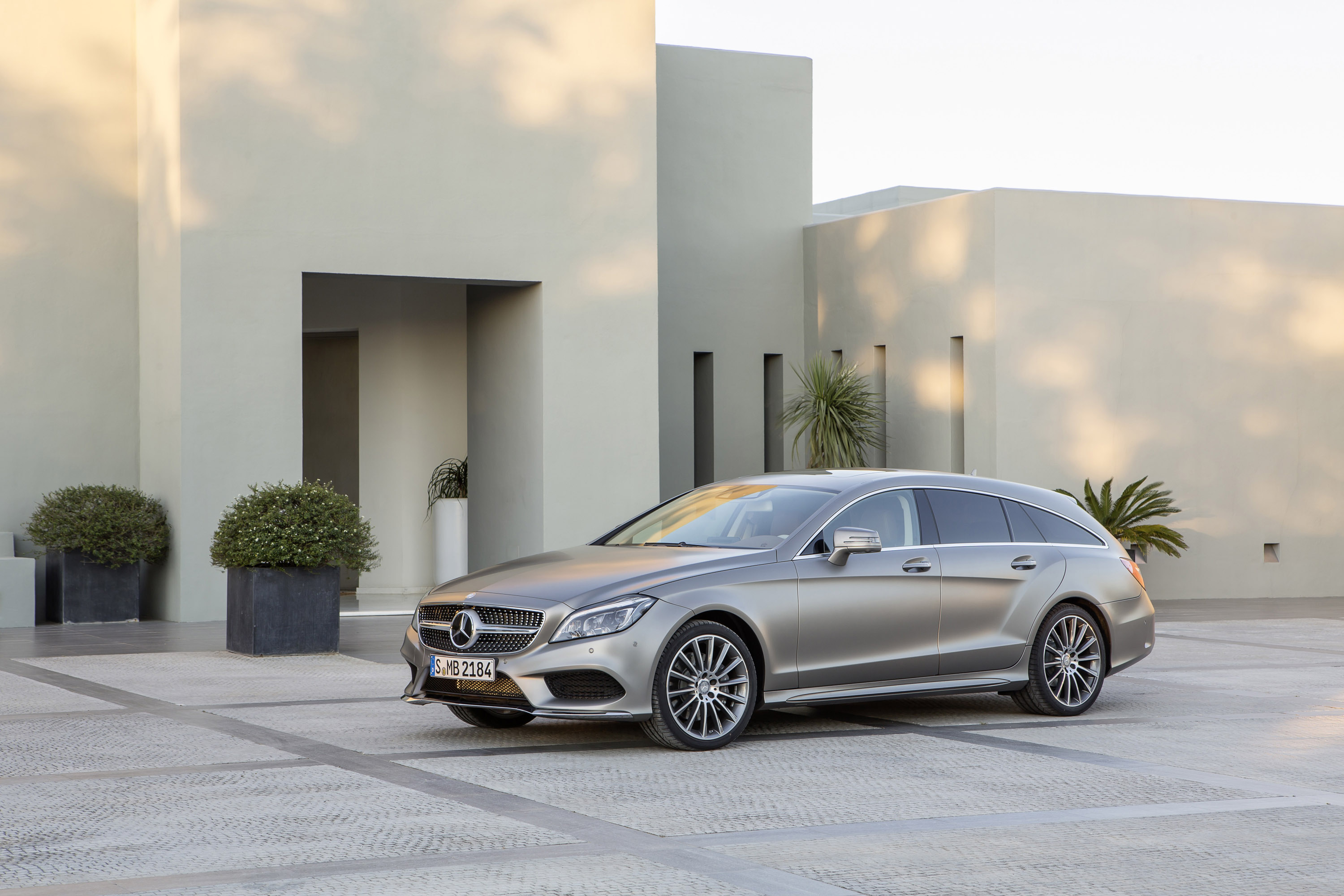 Mercedes-Benz CLS and CLS Shooting Brake