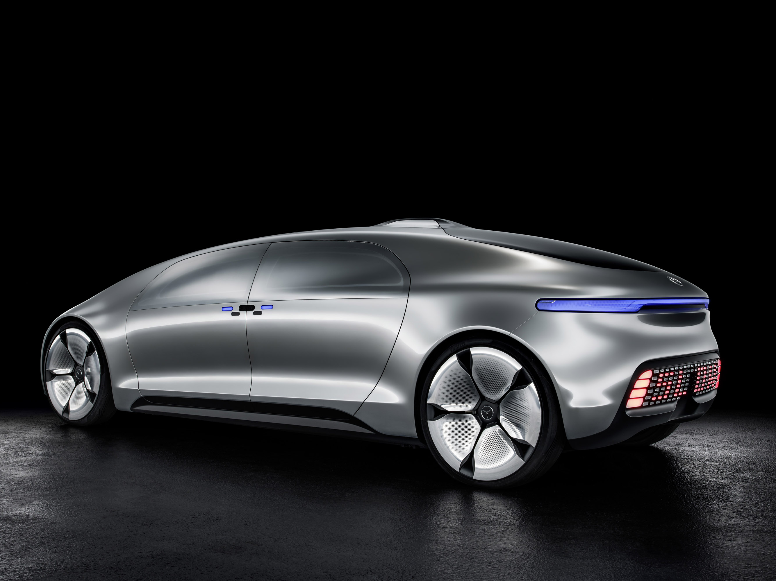 Mercedes Benz F 015 Luxury in Motion concept