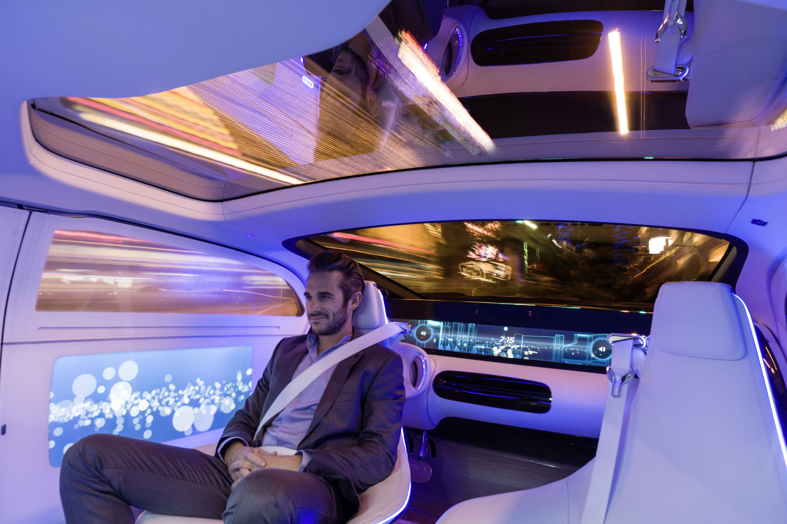 Mercedes Benz F 015 Luxury in Motion concept