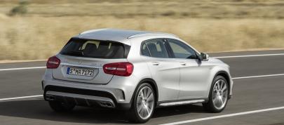 Mercedes-Benz GLA 45 AMG (2015) - picture 7 of 10