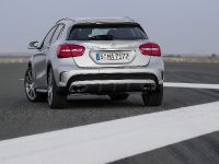 Mercedes-Benz GLA 45 AMG (2015) - picture 4 of 10