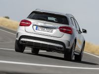 Mercedes-Benz GLA 45 AMG (2015) - picture 6 of 10