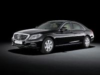 Mercedes-Benz S 600 Guard (2015) - picture 1 of 3