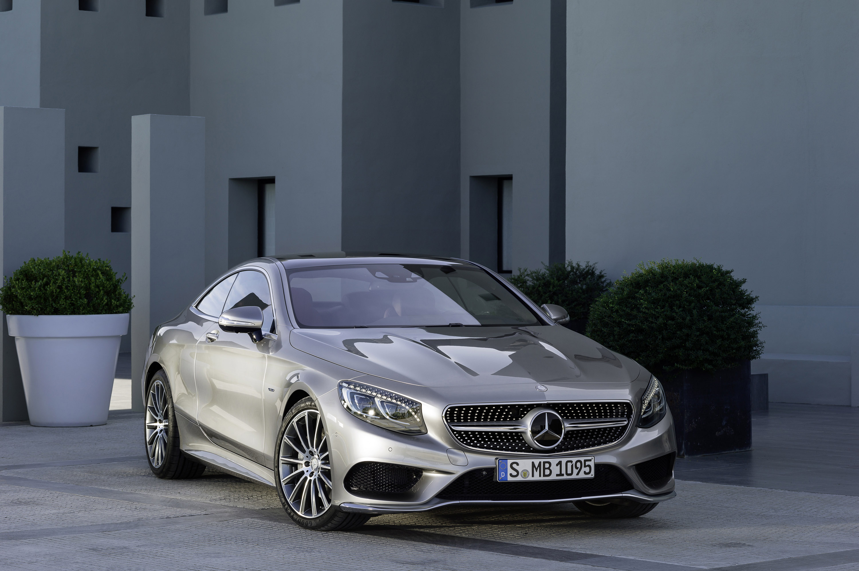 Mercedes-Benz S-Class Coupe