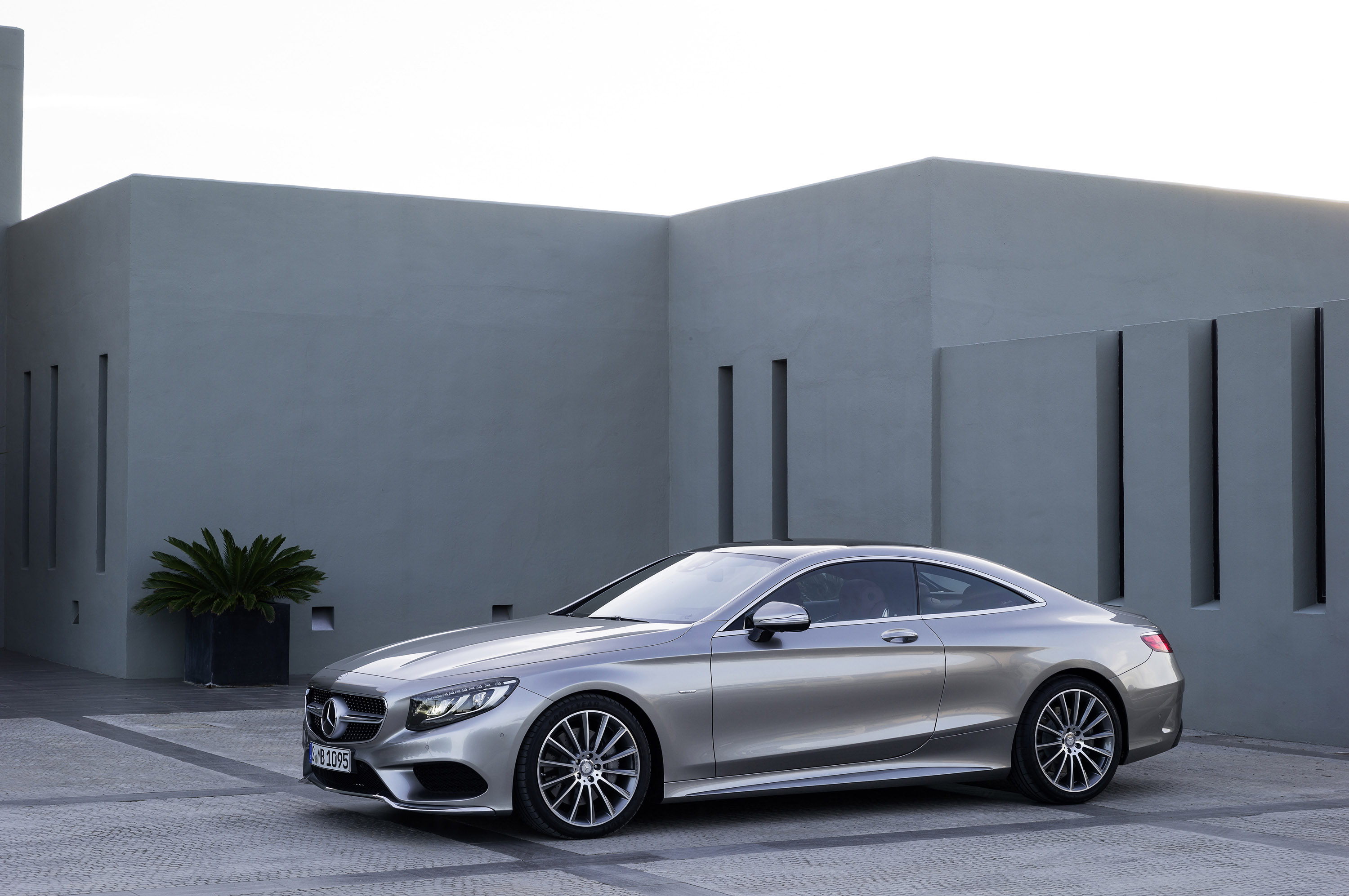 Mercedes-Benz S-Class Coupe