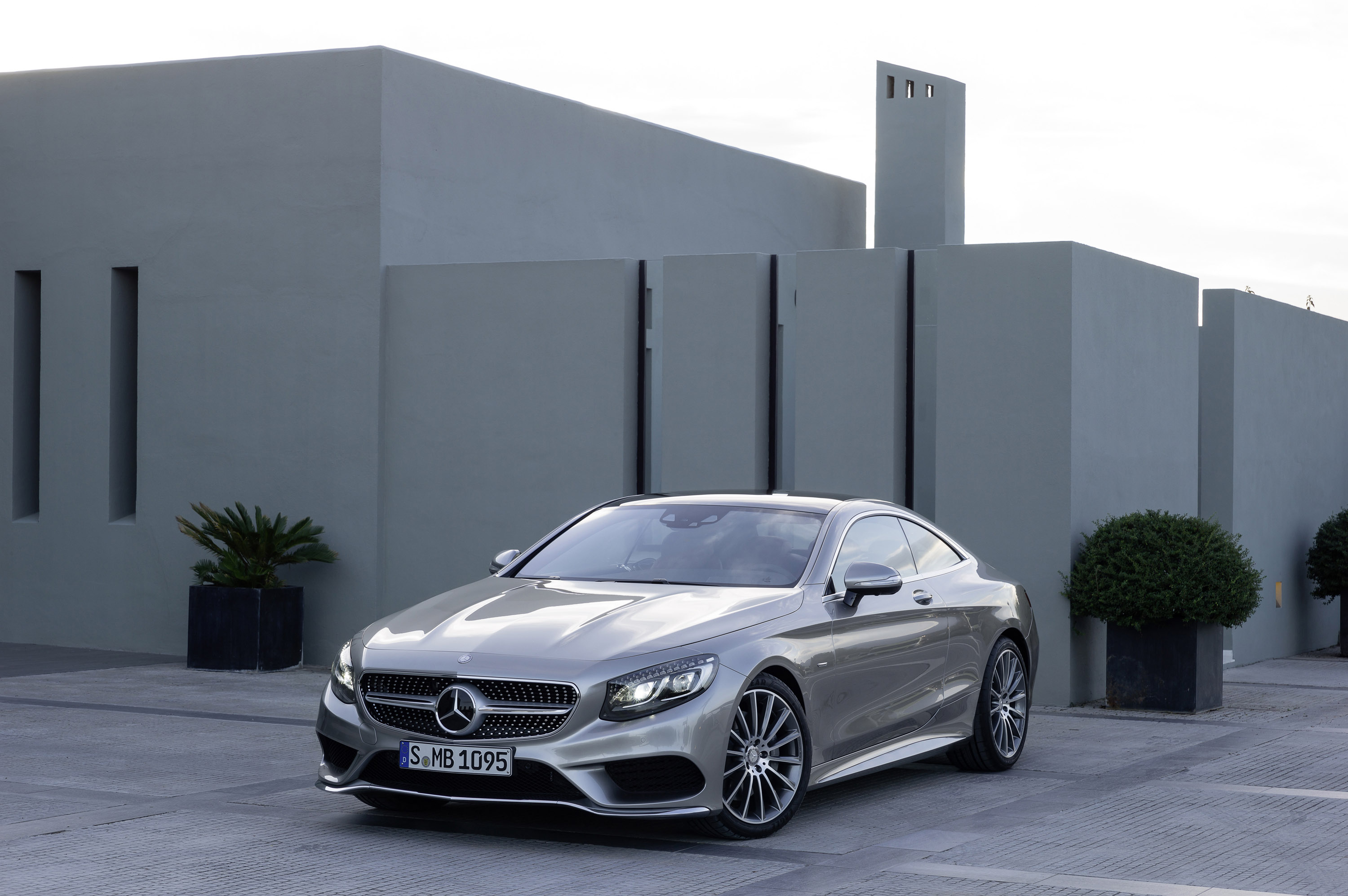 Mercedes-Benz S-Class Coupe