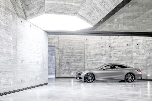 Mercedes-Benz S-Class Coupe (2015) - picture 41 of 60