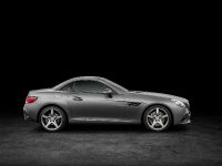 Mercedes-Benz SLC 300 (2015) - picture 3 of 8