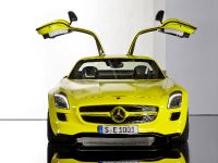 2015 Mercedes-Benz SLS AMG E-CELL