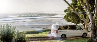 Mercedes-Benz V-Class (2015) - picture 20 of 32