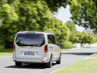 Mercedes-Benz V-Class (2015)