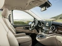 Mercedes-Benz V-Class (2015) - picture 29 of 32