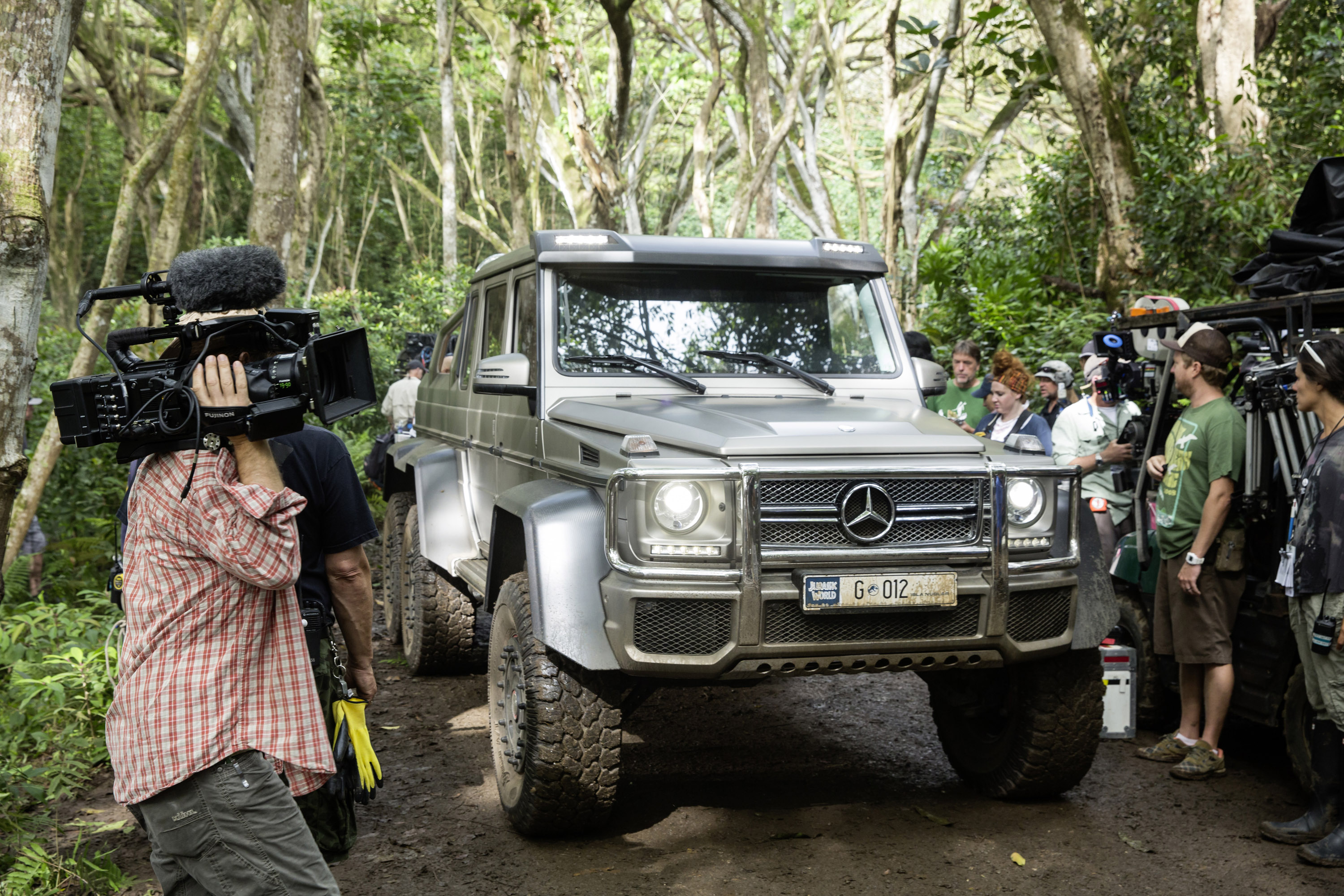 Mercedes-Benz Vehicles in Jurassic World